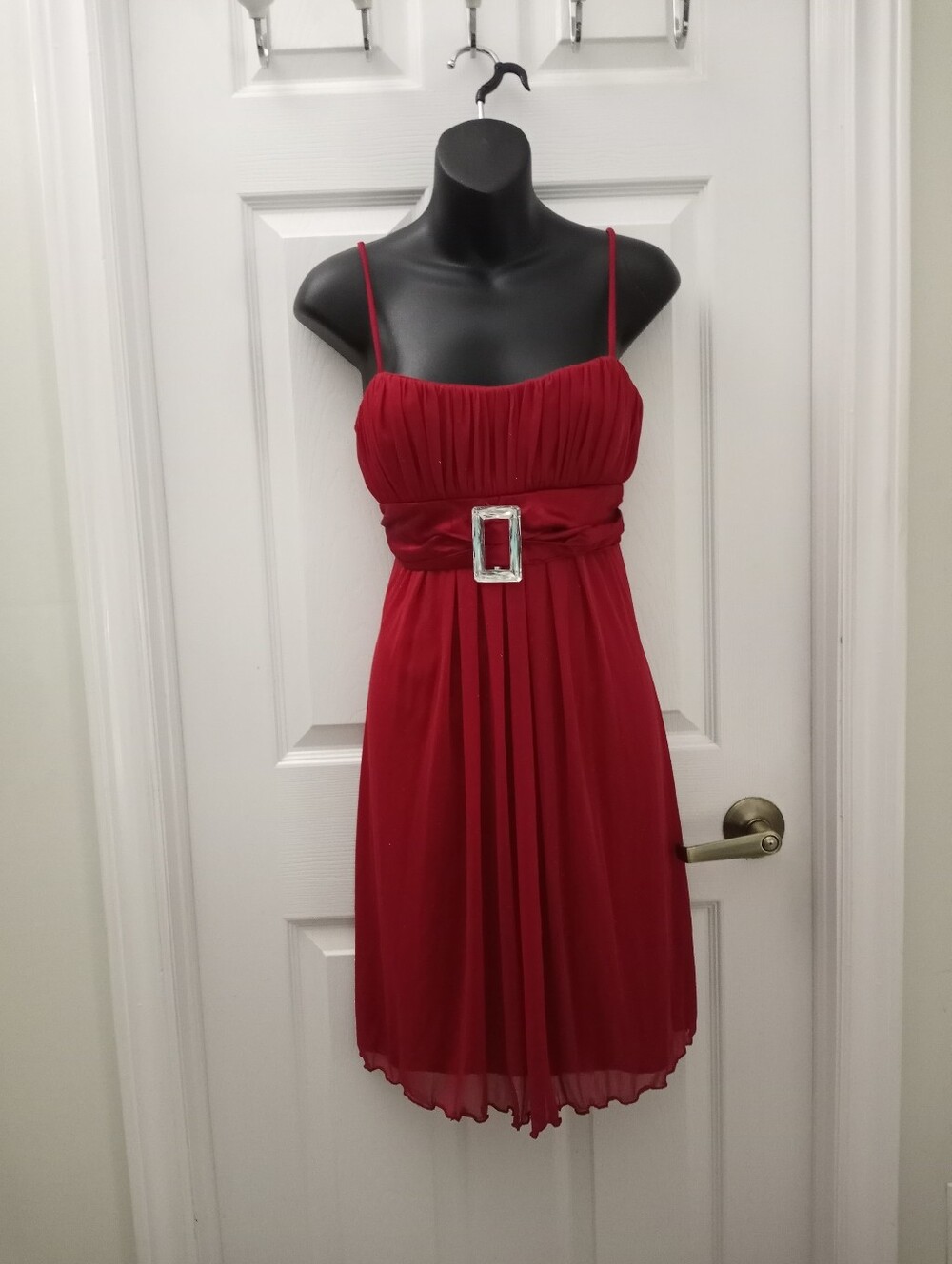 JOLIE Holiday Dress With Light Sparkles